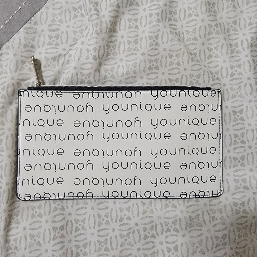 Retired Younique Makeup Pouch/Bag - Picture 2 of 3
